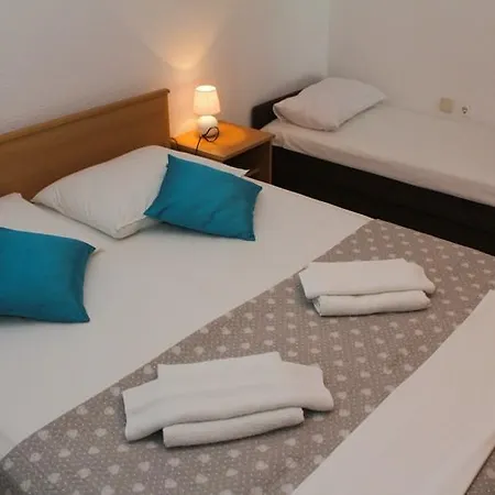 Dalmatino Apartamento *
